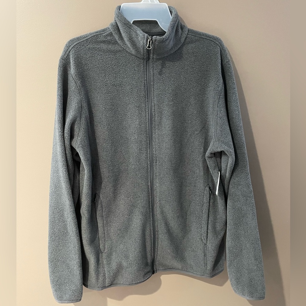 Amazon essentials zip up fleece sweater. Grey size small